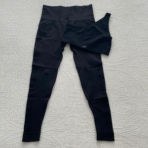 SET ACTIVE SCULPTFLEX LEGGINGS & RIBBED ONE SHOULDER BRA